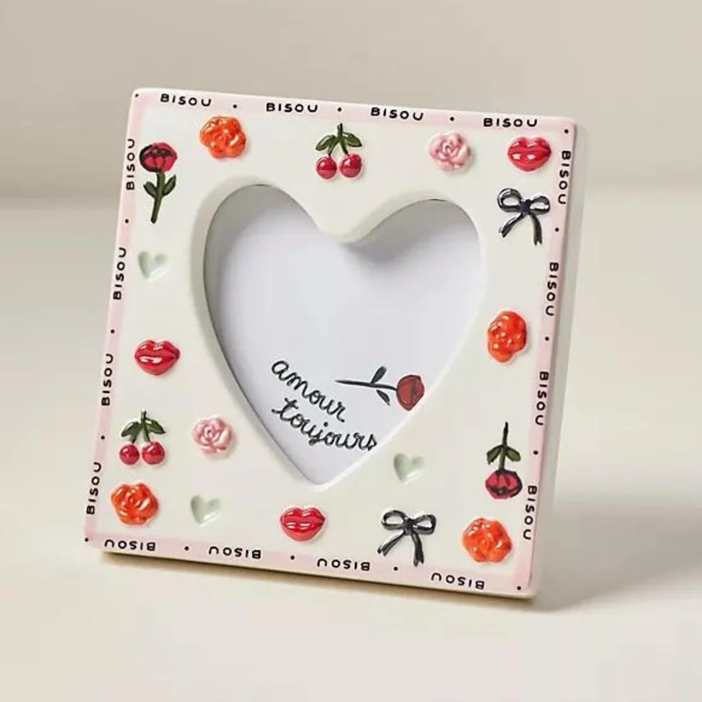 Anthropologie NewHeart-Shaped Photo Frame with Bisou Pattern — Cream